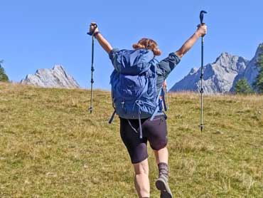 Women in the mountains