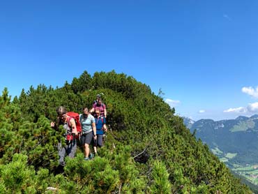 Women in the mountains